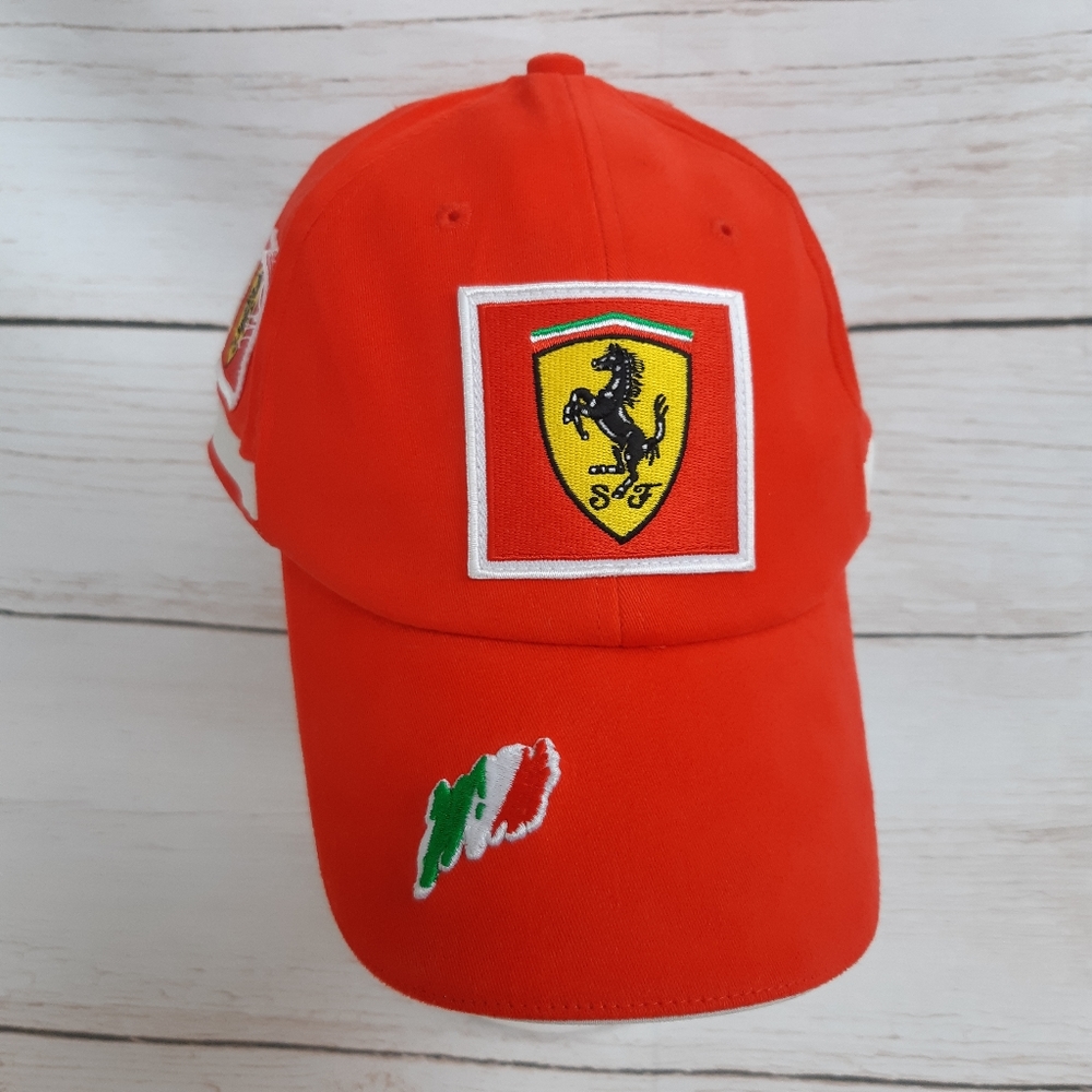 Puma Ferrari Racing Red Hat S/M